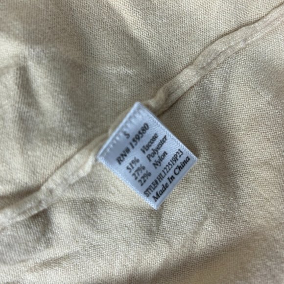 Pink Lily‎ Ivory V-neck Sweater Small - Picture 10 of 12